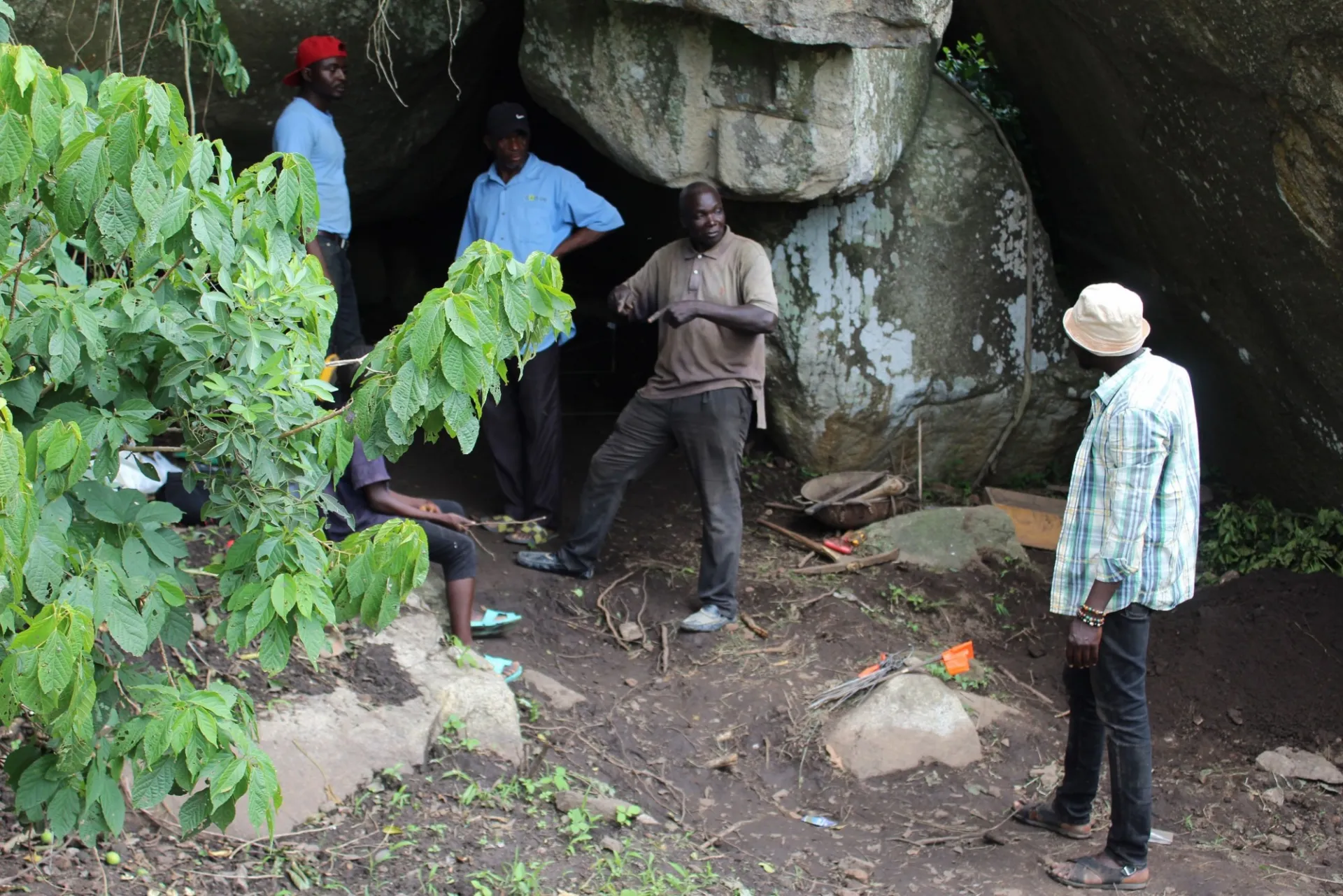 Survey and Excavation at Dutsen Kura Hill